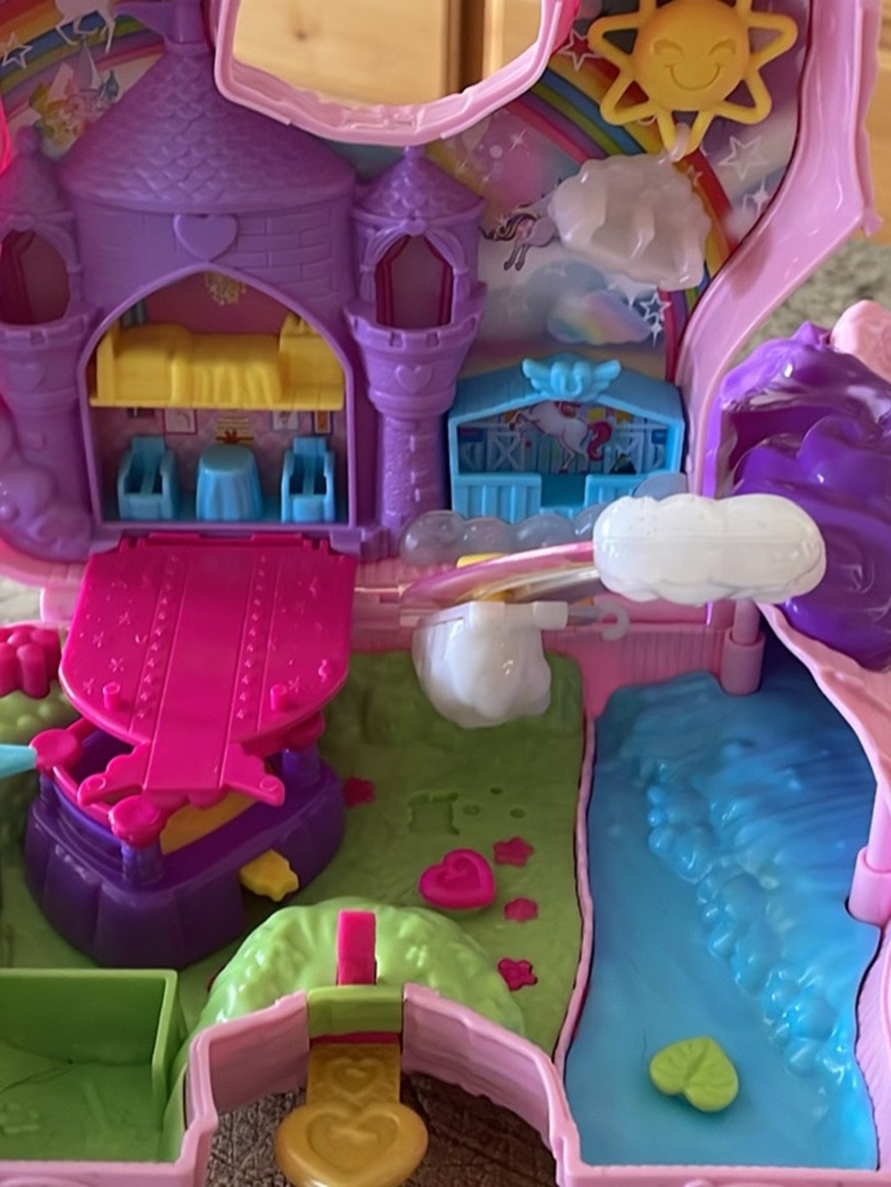 Polly pocket Unicom piñata